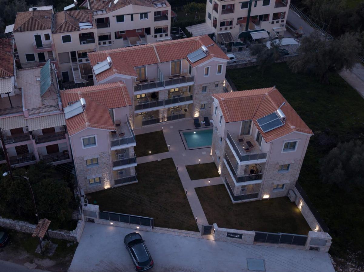 Momento luxury apartments Nikiana Extérieur photo
